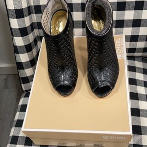 Michael Kors black leather Graham bootie